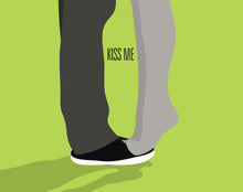Load image into Gallery viewer, Kiss me